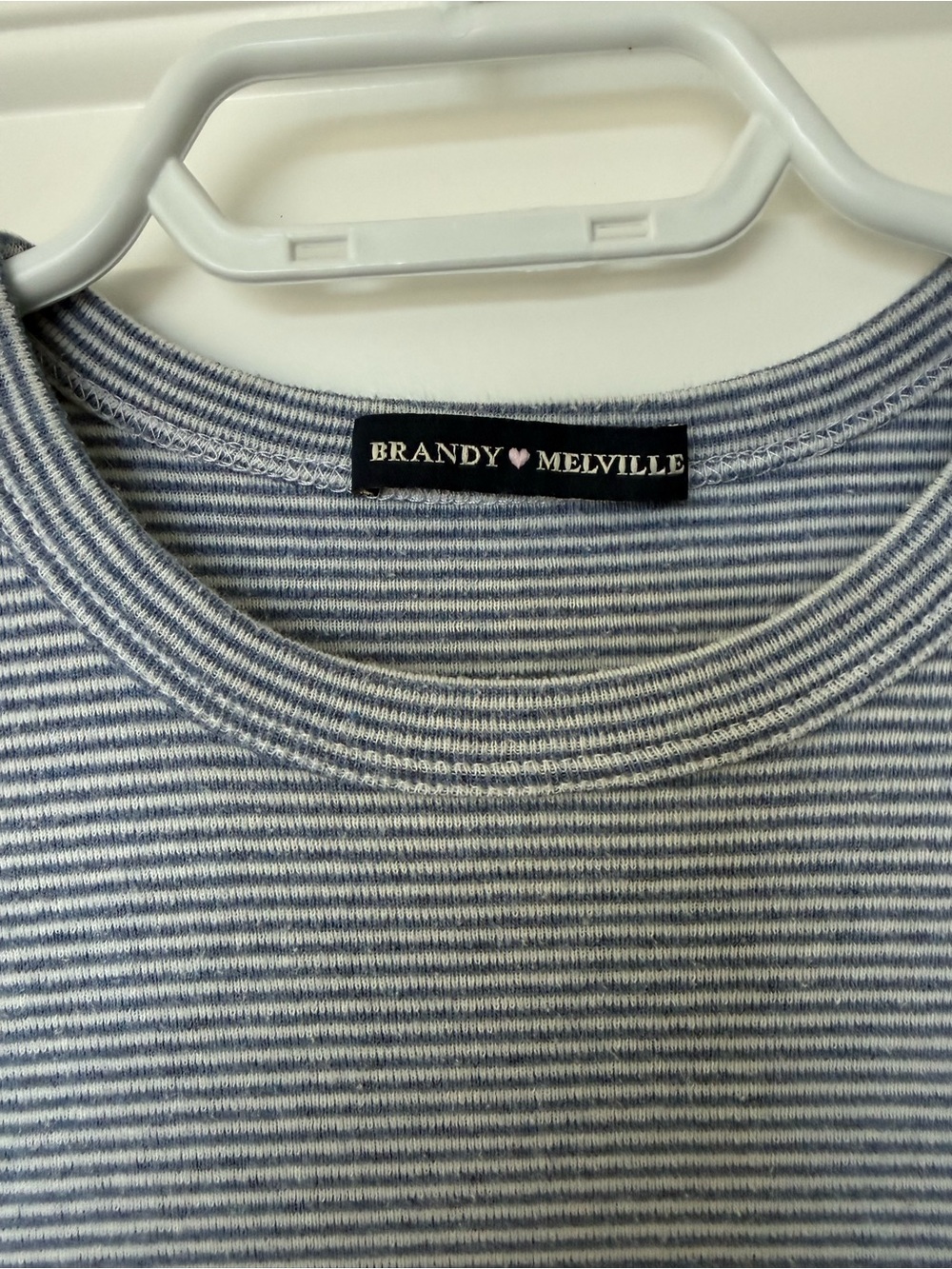 Brandy Melville Cropped T-Shirt